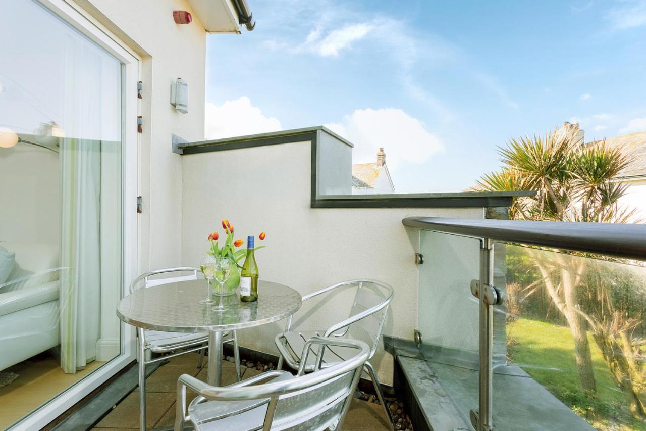 Apartment By The Beach, Sea Views St Merryn Buitenkant foto